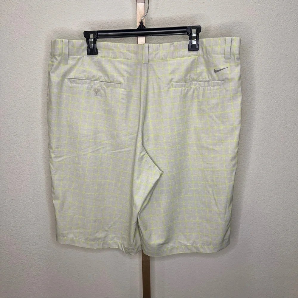Nike Golf Tour Performance Dri-fit Plaid Shorts sz 38 - Picture 4 of 7